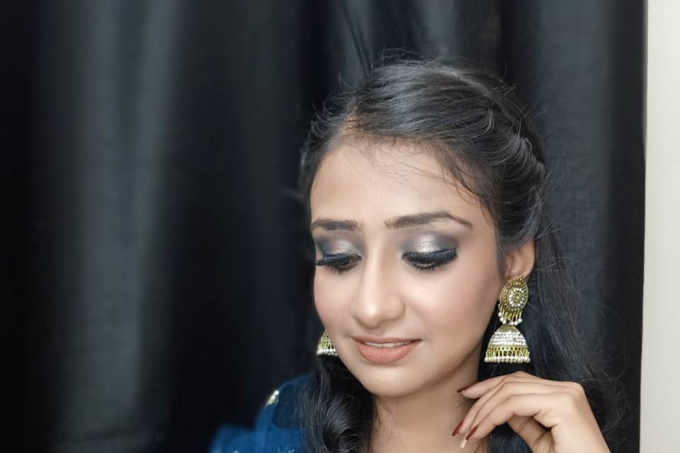 Party makeup