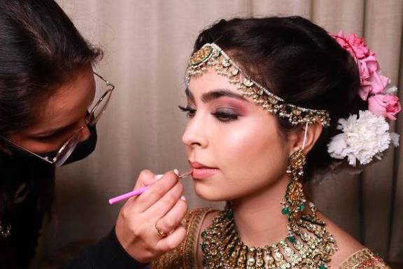 Surbhi Taneja Makeup, Delhi