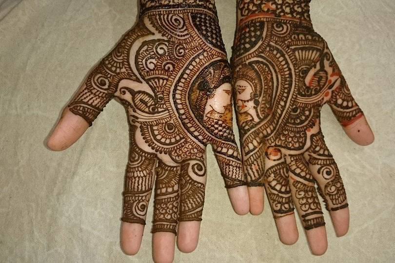 Bridal henna doesn't always have to be complex. Sometimes the more simple  it is - the more elegant the design looks. Loved creating thi... | Instagram