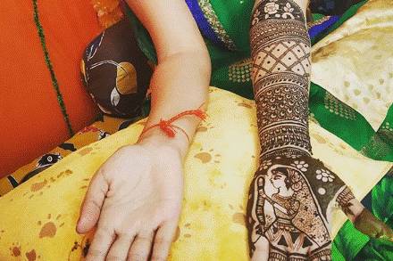 Rehny Mehendi