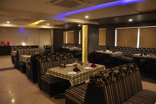 Shashinag Clarks Inn , Bijapur