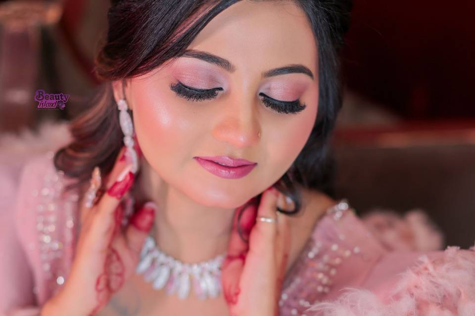 Beauty Island Bridal Makeup