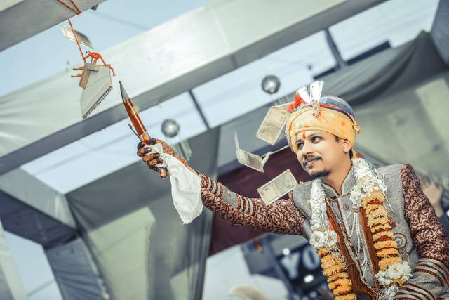 Groom