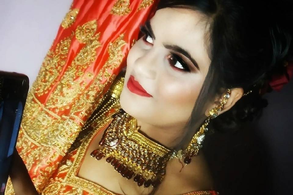 Juhi Makeup Artistry, Indore