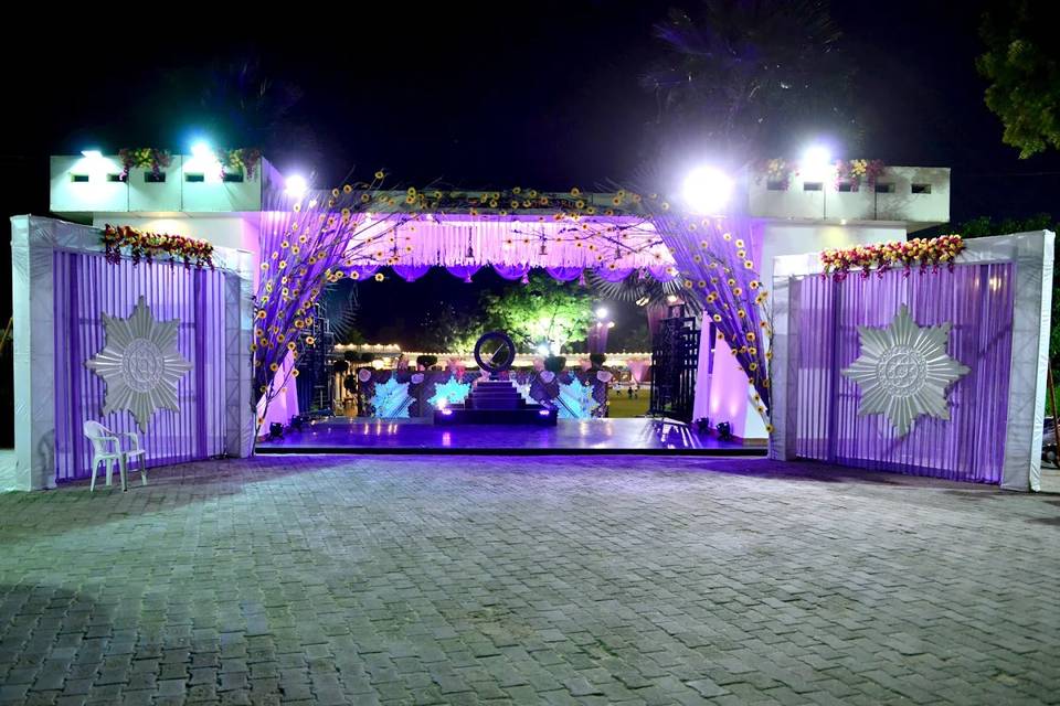 Entrance decor