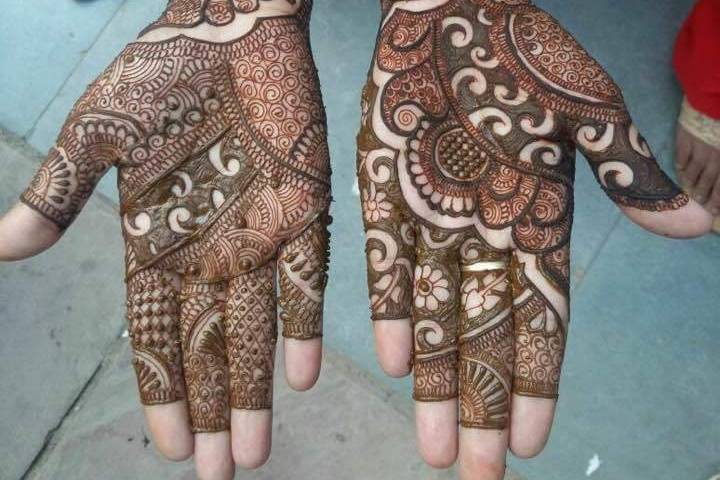 Monu Mehandi Arts