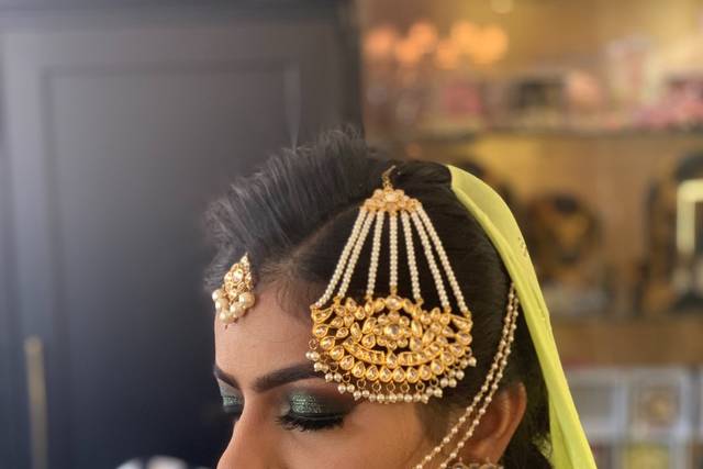 Bridal makeup