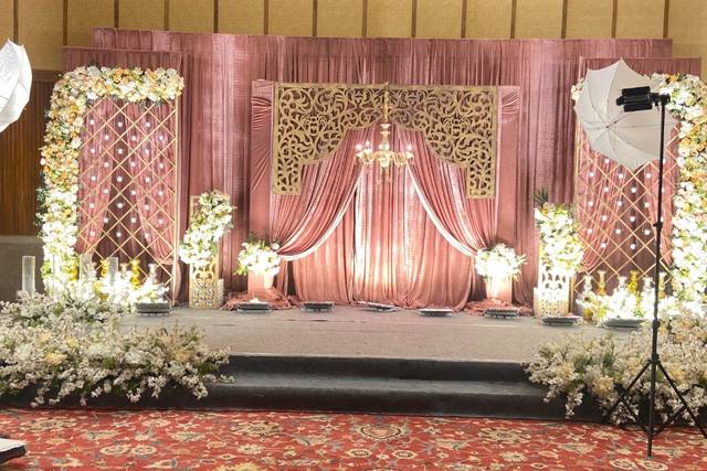 Engagement stage at gulab koth