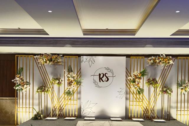Engagement stage at gulab koth