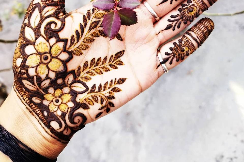 Mehendi deisgn