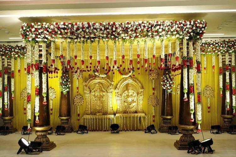 Sai Prasanna Anjaneya Flower Decoration