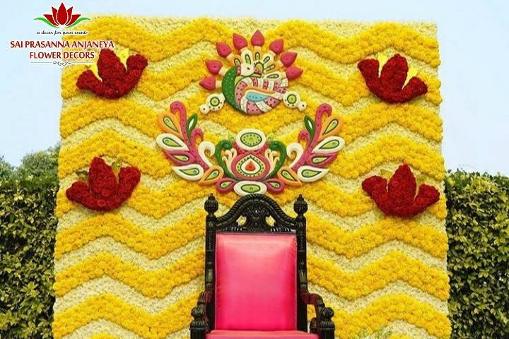 Sai Prasanna Anjaneya Flower Decoration