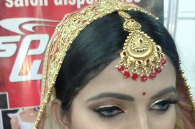 Bridal makeup