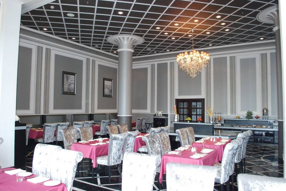 Banquet hall