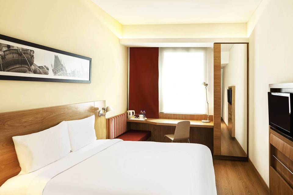 Ibis Navi Mumbai