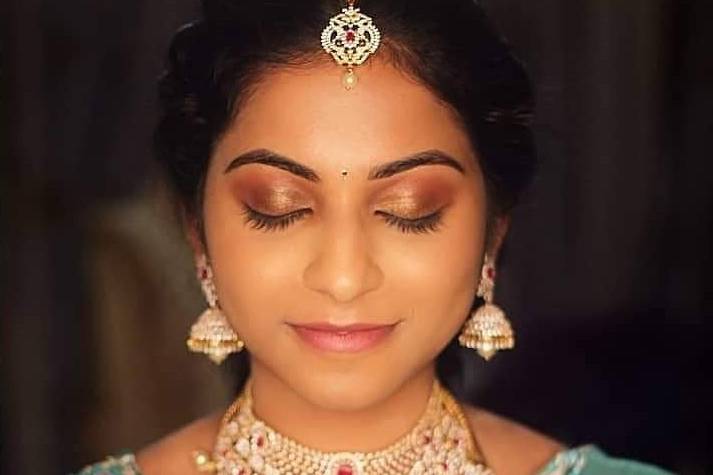 Bridal makeup