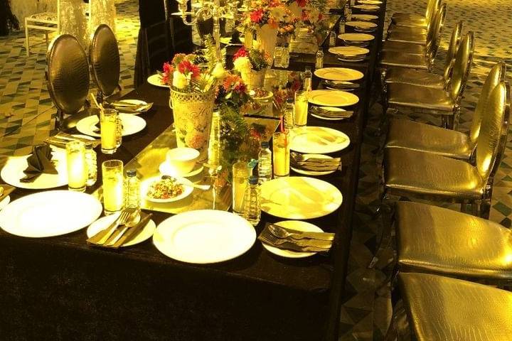 Dinner table decor