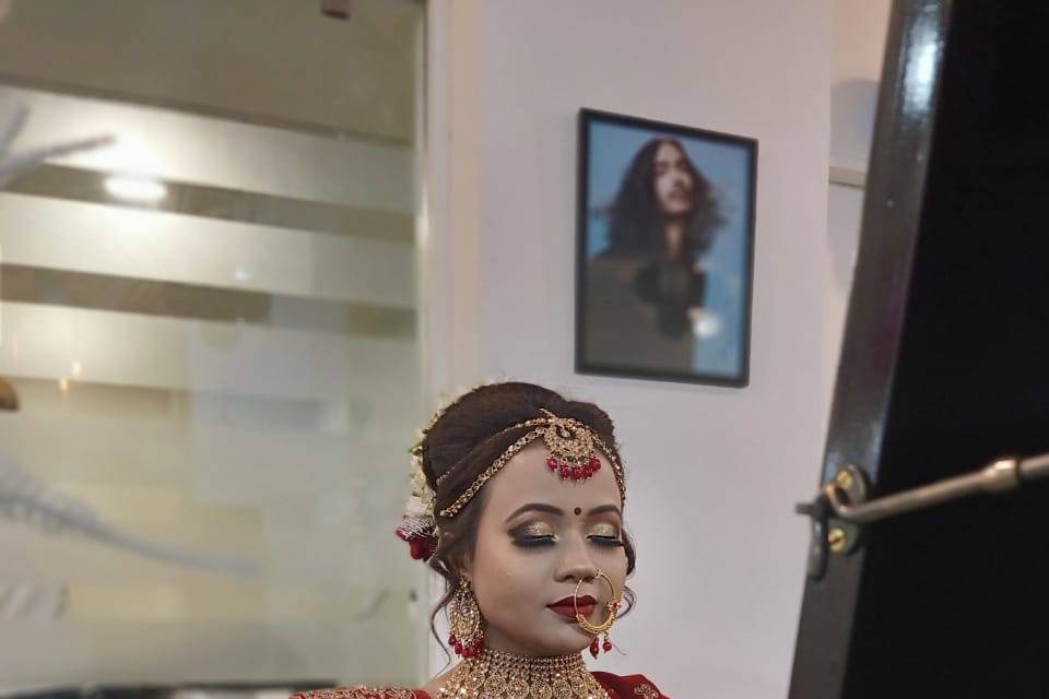 Bridal makeup