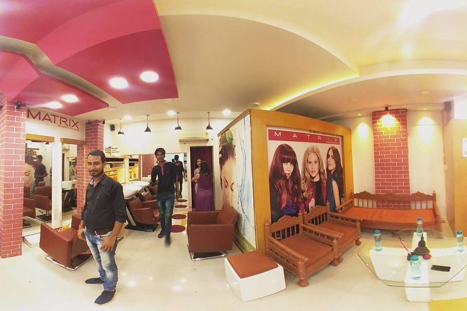 Studio 7 Salon, Indore