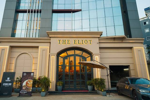 The Eliot Hotel and Banquet