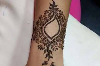 Mehndi for your hands