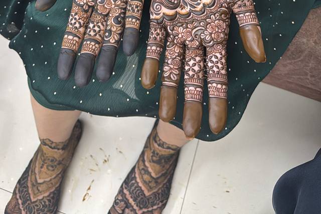Mehndi by Aqsa