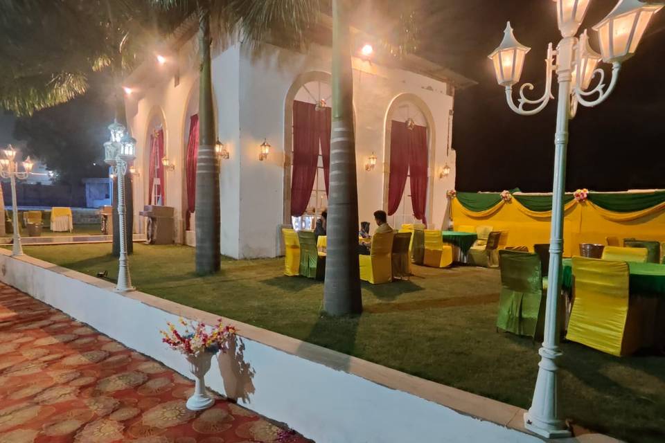 Lawn area