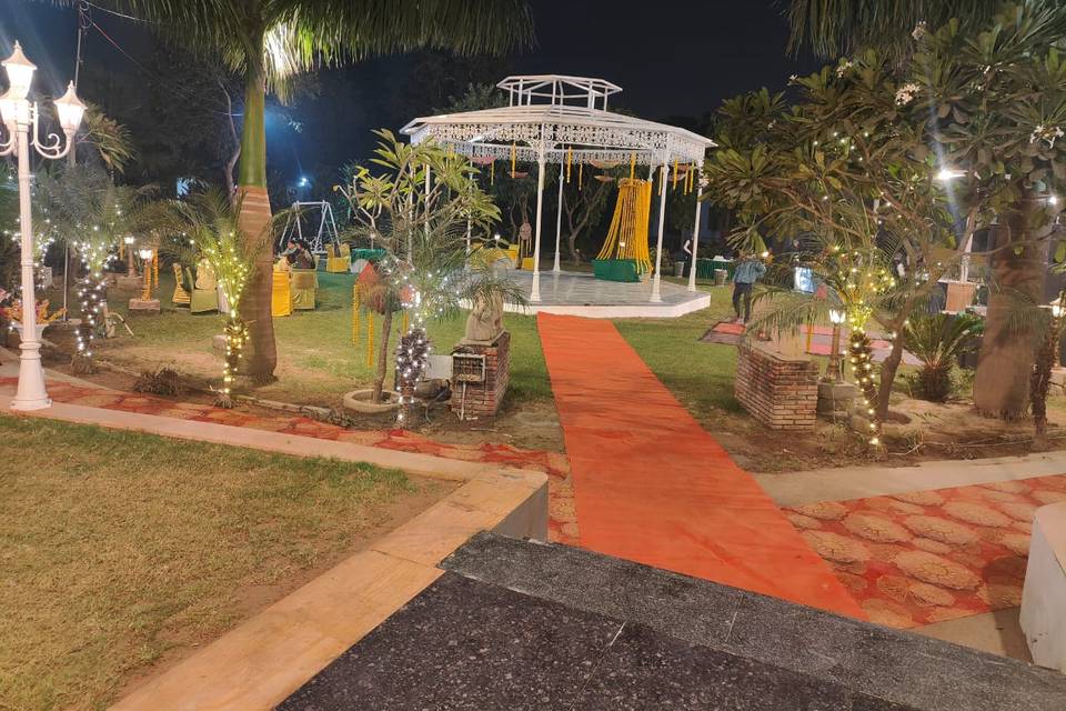 Lawn area