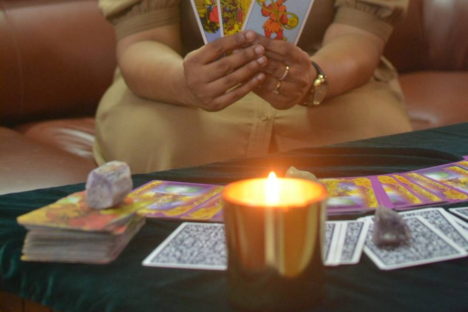 Tarot by Surbhi