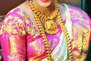 Kushis Beauty and Bridal Makeup