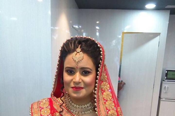 Bridal makeup