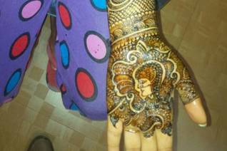 N.R Tattoo & Mehendi Point