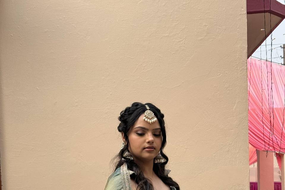 Bridal Mehandi Makeup