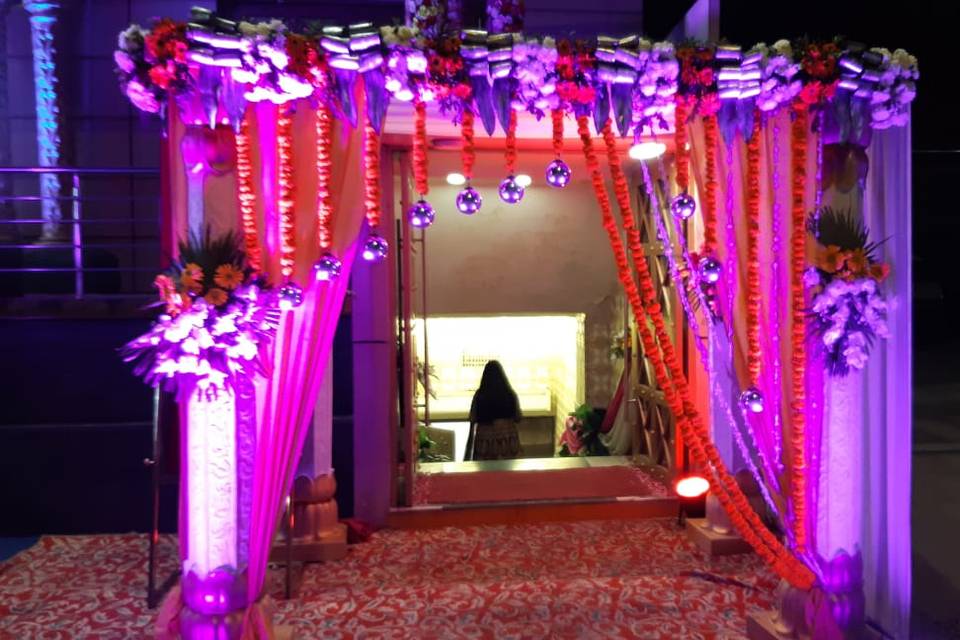 Entrance decor