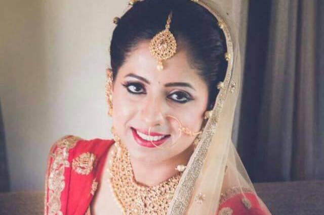 Roohi bali bridal makeup