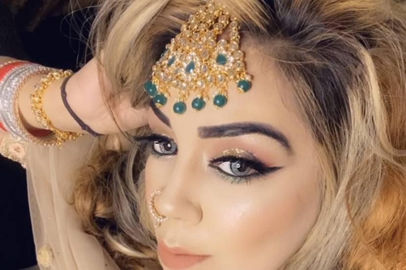 Pakistani bride look
