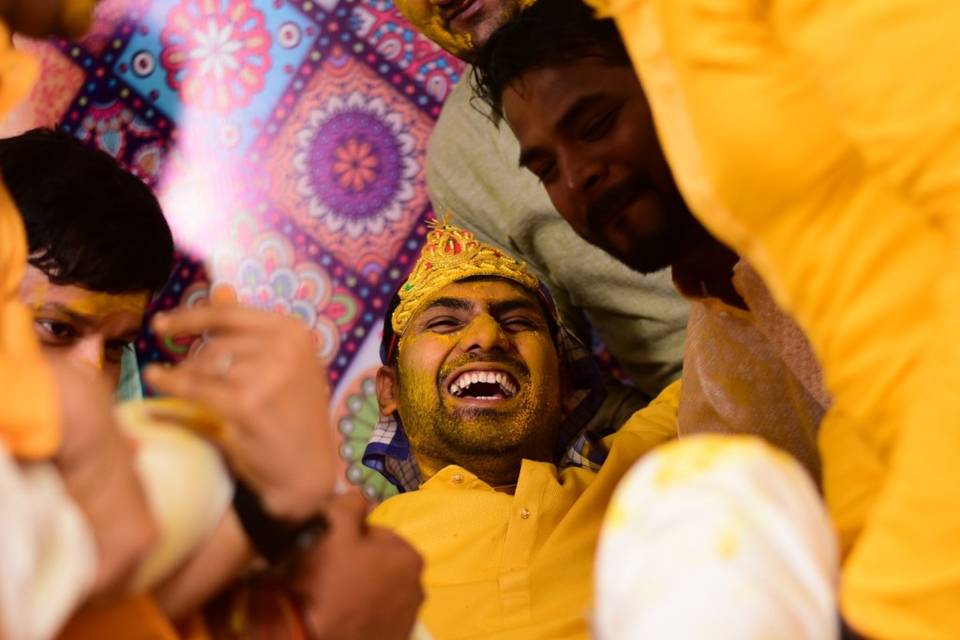 Haldi candid moments