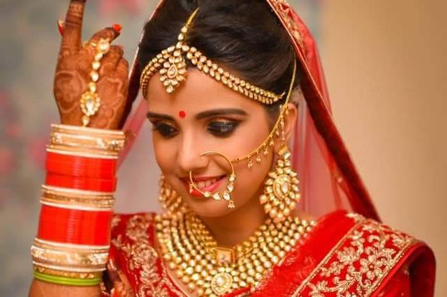 Bridal makeup