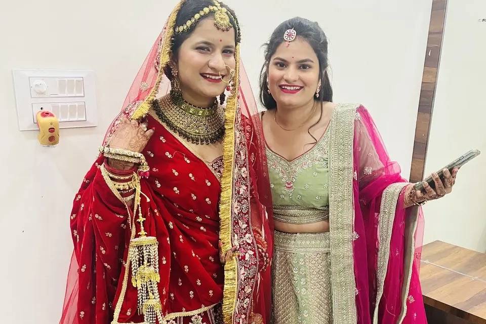 Bride with her sister