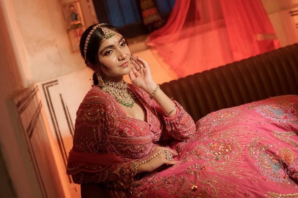 Bride simple look