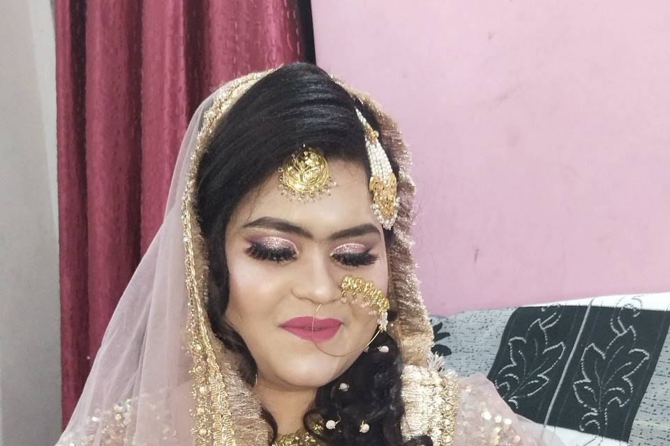 Aafiya Makeovers
