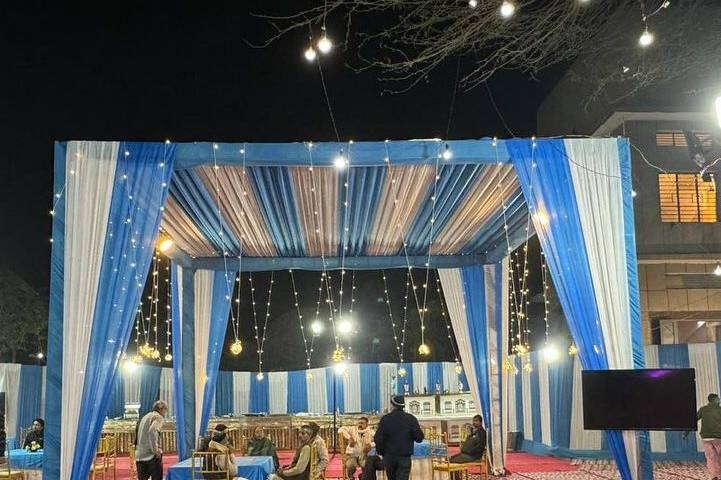 Canopy decor