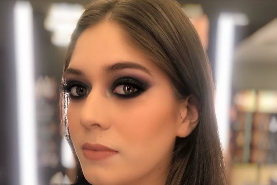 Party makeup