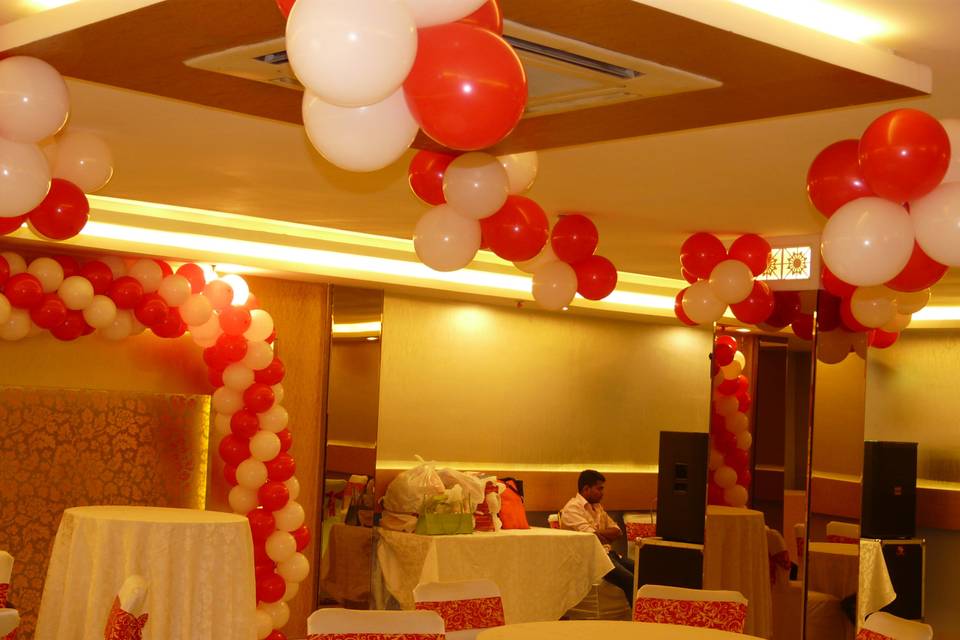 Decor using balloons