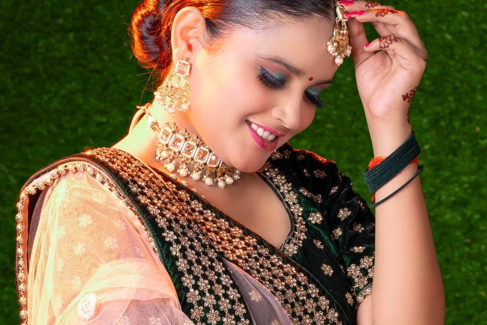 Amisha Engagement Look