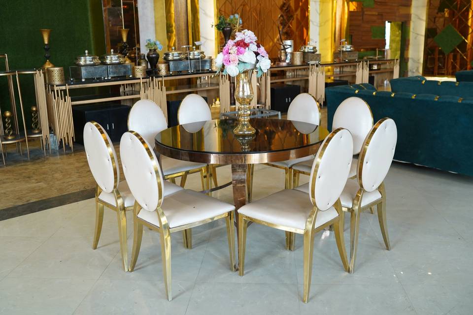 Dinning table