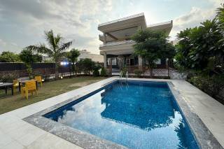 GoBravo 11: Vansh 6BHK Farm with Pool