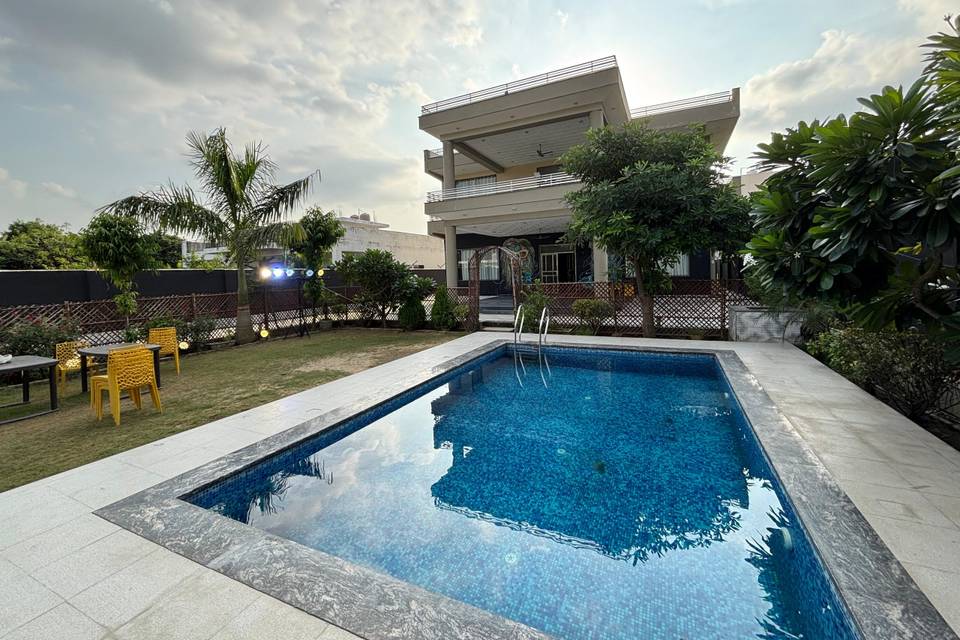 GoBravo 11: Vansh 6BHK Farm with Pool