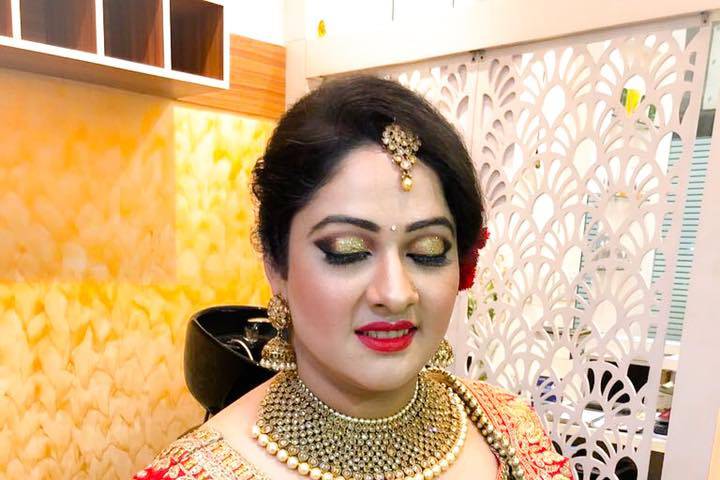 Bridal makeup