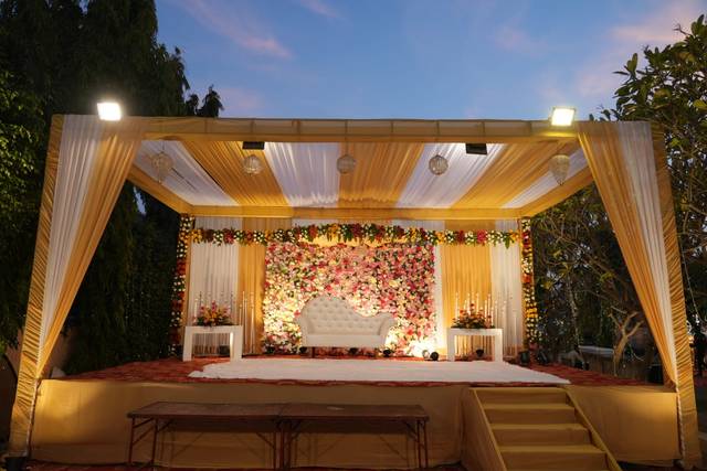 Stage decor